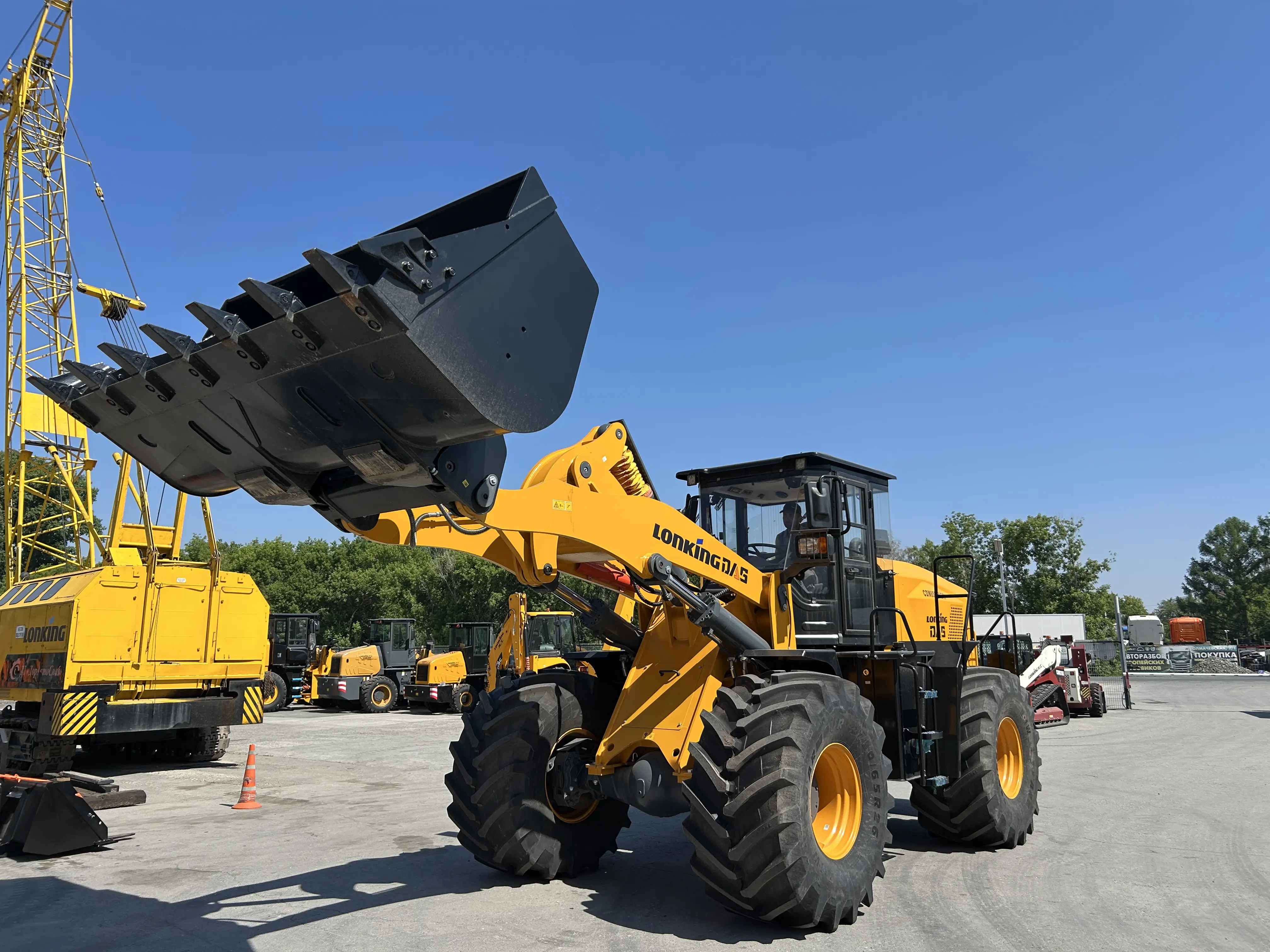 Фронтальный погрузчик CDM856 AGRI грузоподъемностью  в Кемерово