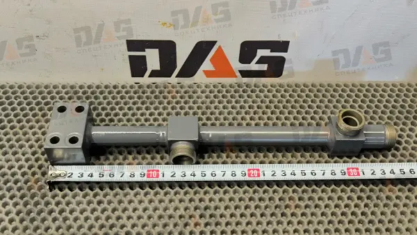 Трубопровод рулевого г/цилиндра правый оригинал