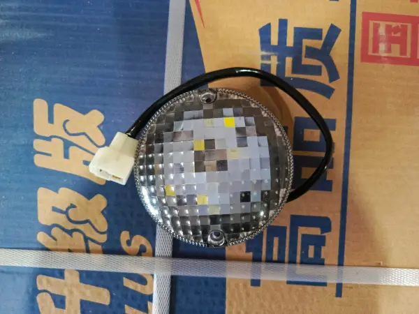 Фонарь габарита (белый) (на кабину) LED