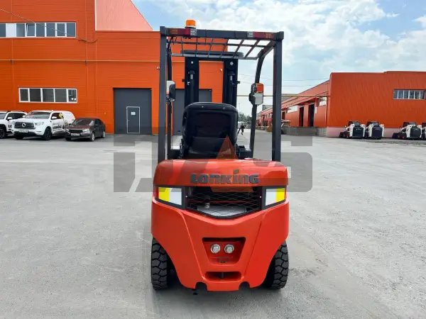 Дизельный вилочный погрузчик Lonking FD15T купить в Кемерово