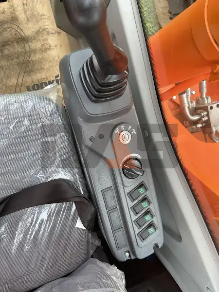 Экскаватор Lonking CDM6490F купить в Кемерово