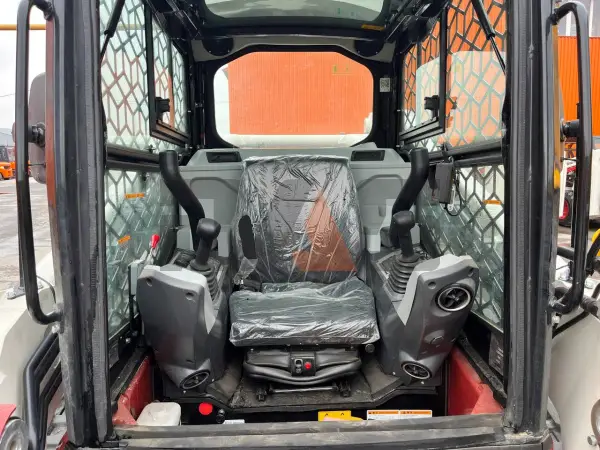 Мини-погрузчик Lonking CDM315T купить в Кемерово