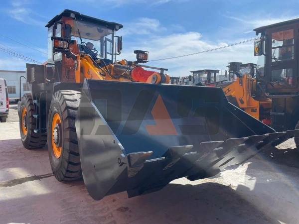 Фронтальный погрузчик Lonking CDM853H (в габарите) купить в Кемерово