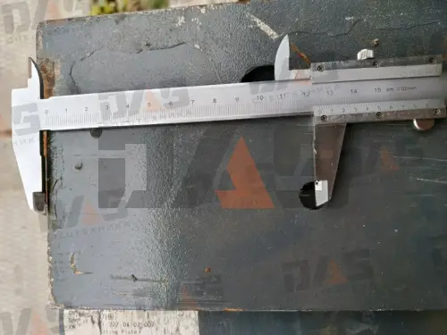 Нож ковша внутренний 84C оригинал