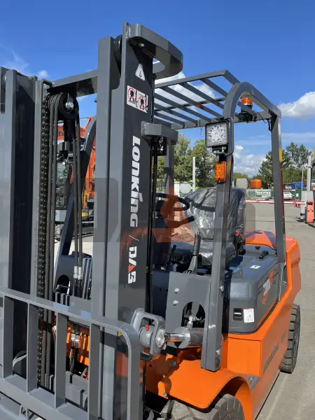 Дизельный вилочный погрузчик Lonking FD30T купить в Кемерово