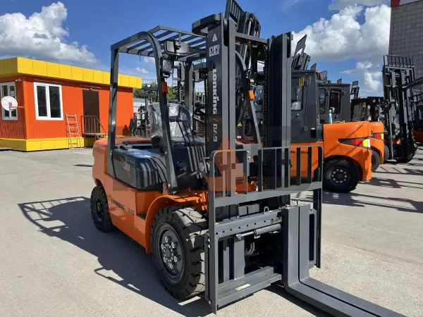 Дизельный вилочный погрузчик Lonking FD30T купить в Кемерово