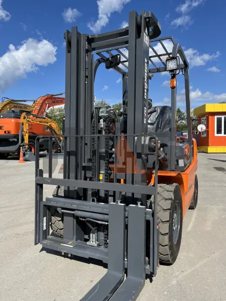 Дизельный вилочный погрузчик Lonking FD20T купить в Кемерово